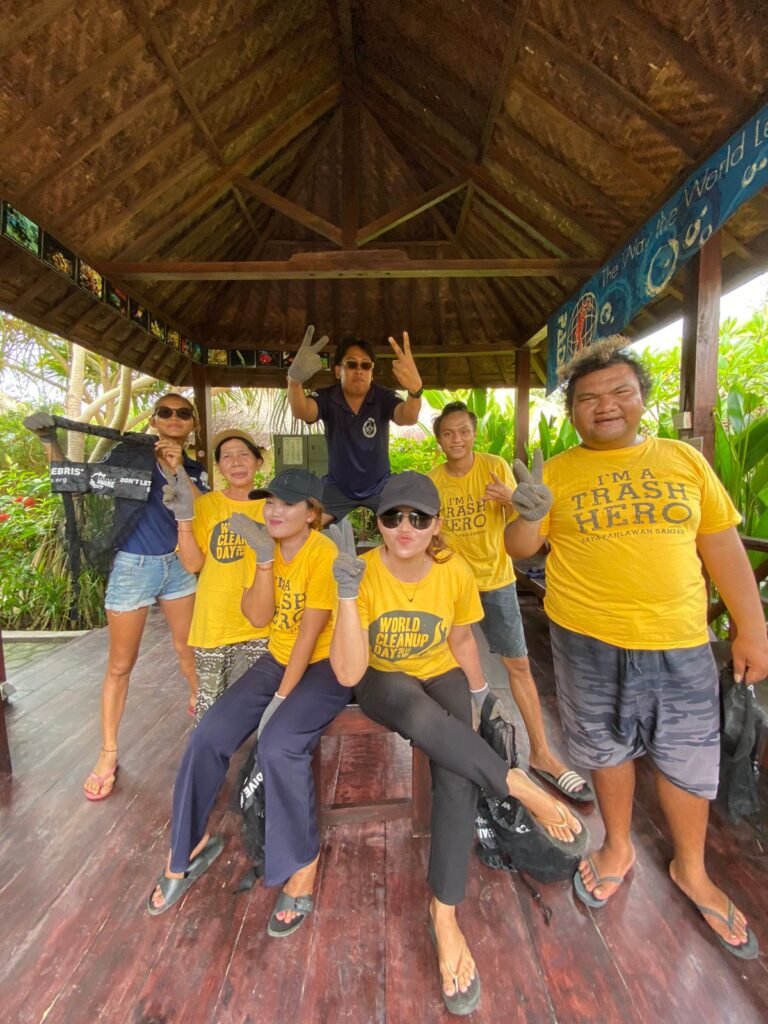 Uniting for a Cleaner Ocean - Ceningan Divers and Ceningan Resort's Trash Hero Mission