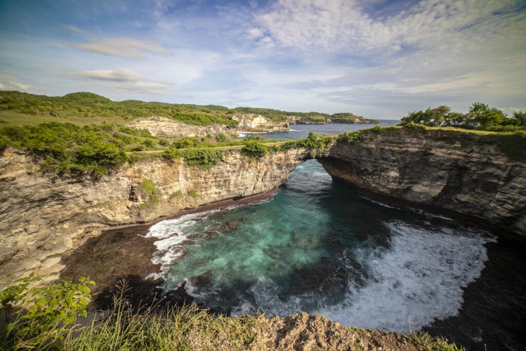 For thrill-seekers, the Driftwood Bar offers an exhilarating ziplining experience, providing panoramic views of the island's stunning coastline.